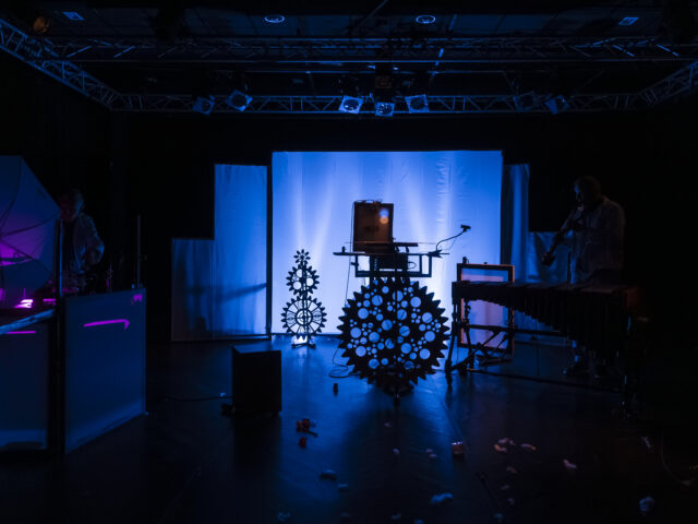 MACHINES À LIBERTÉ